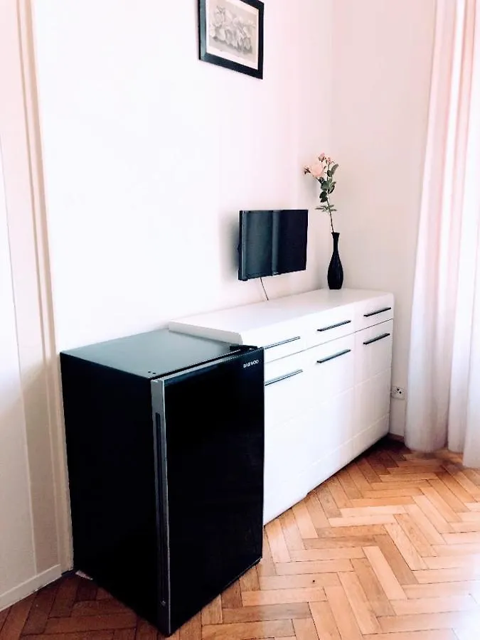 Apartmán Black & White Flat For 2 / Peaceful / Jewish Quarter Praha 0*,