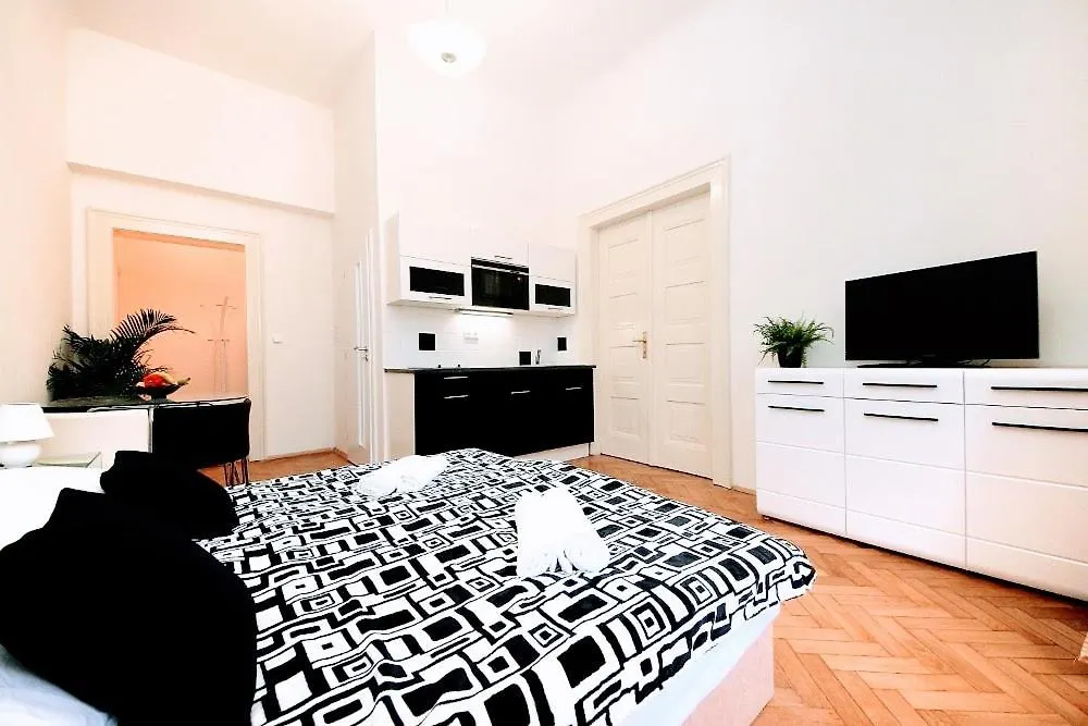 Apartmán Black & White Flat For 2 / Peaceful / Jewish Quarter Praha Česká republika