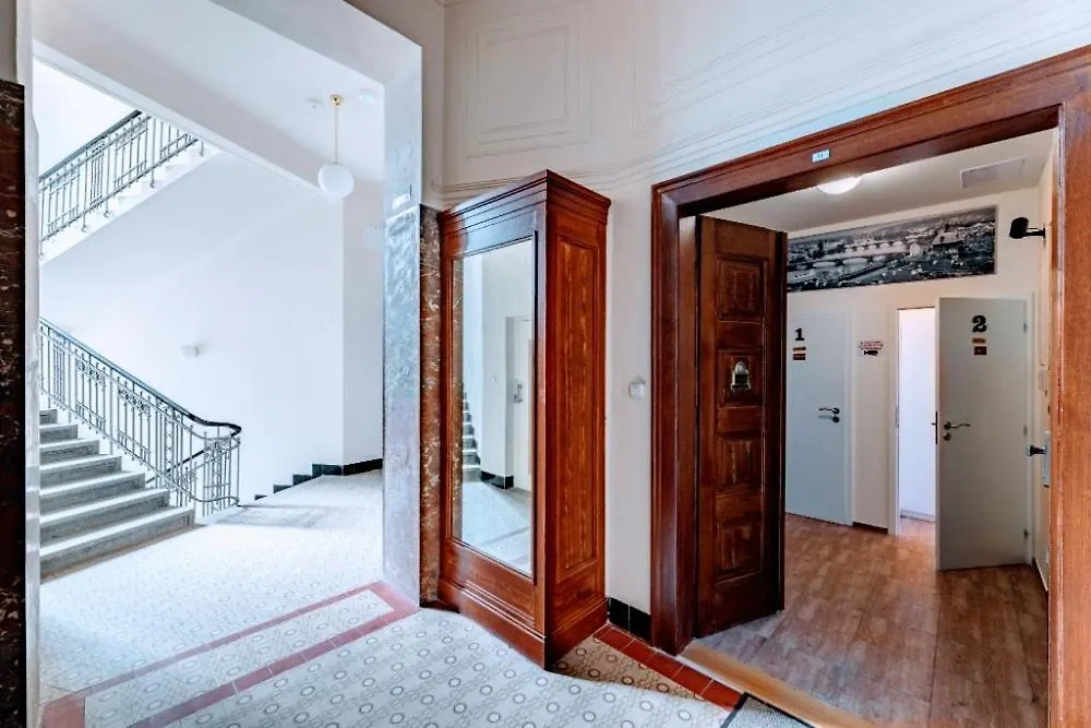 Apartmán Black & White Flat For 2 / Peaceful / Jewish Quarter Praha 0*,  Česká republika
