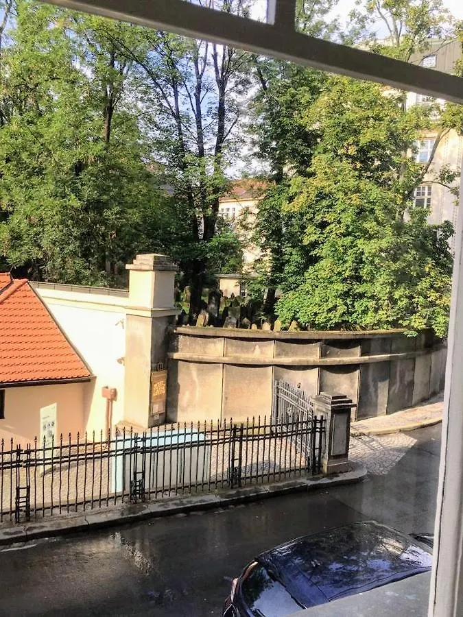 Apartmán Black & White Flat For 2 / Peaceful / Jewish Quarter Praha 0*,
