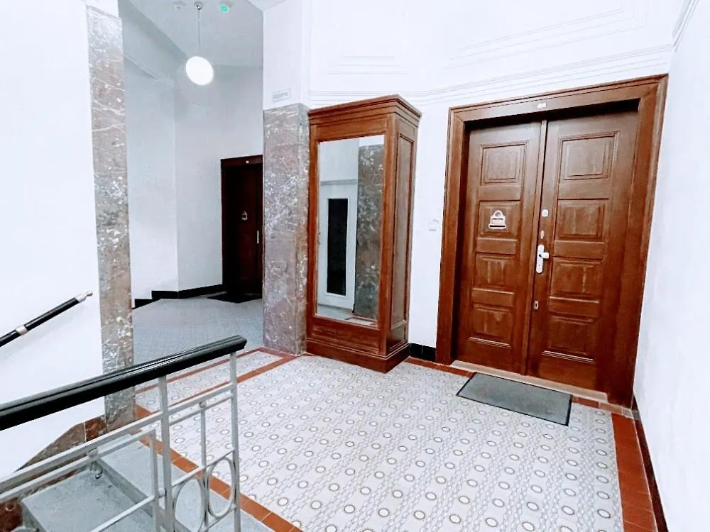 Black & White Flat For 2 / Peaceful / Jewish Quarter Apartment Prague